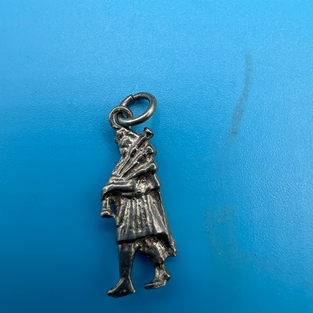 Sterling Bag piper Charm - Picture 2 of 2